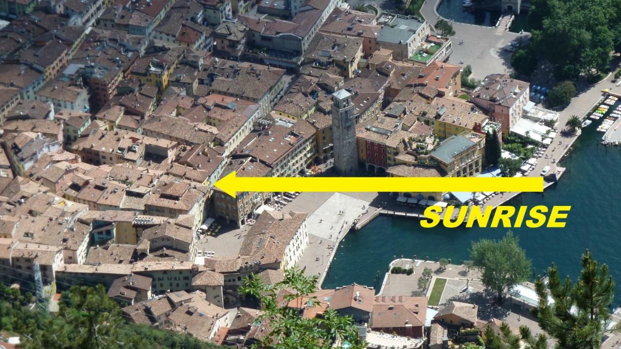 Appartamento Sunrise - Centro Storico N1 Рива-дель-Гарда Екстер'єр фото